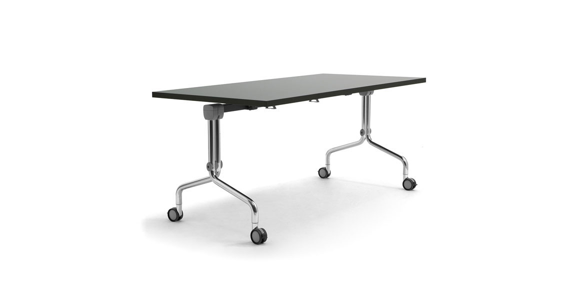 Nesting tables with folding top or legs and waiting tables Leyform