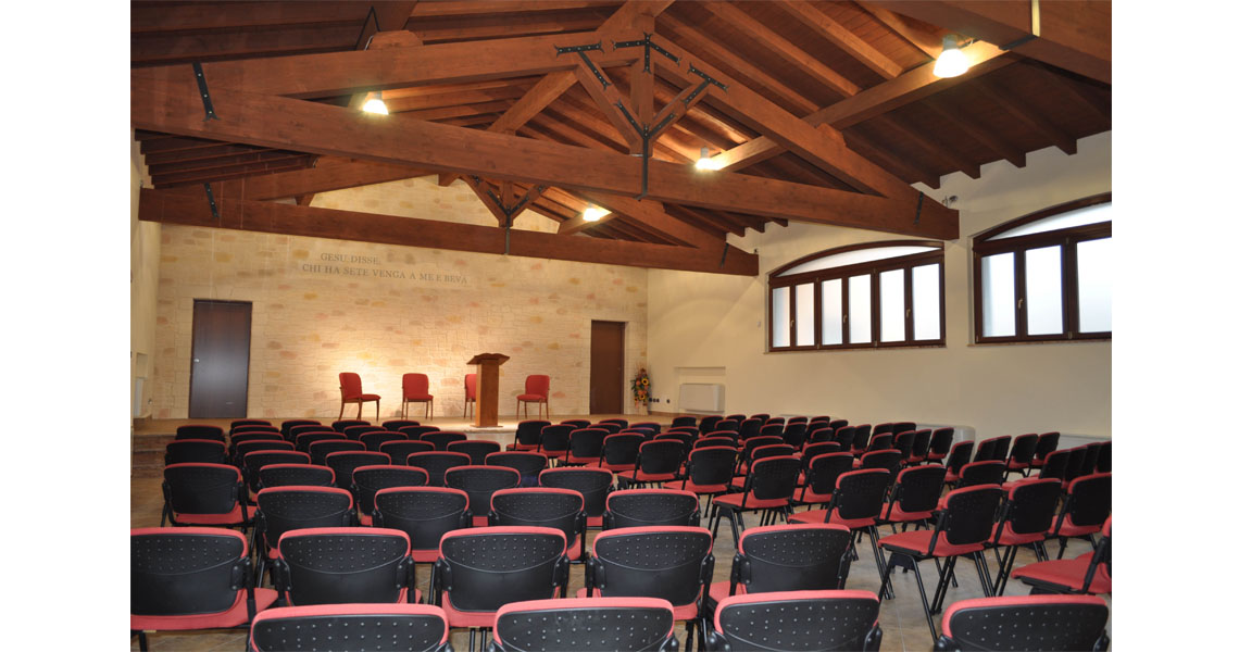 conference-hall-stacking-chair-w-tip-up-writing-tablet-cortina-img-16