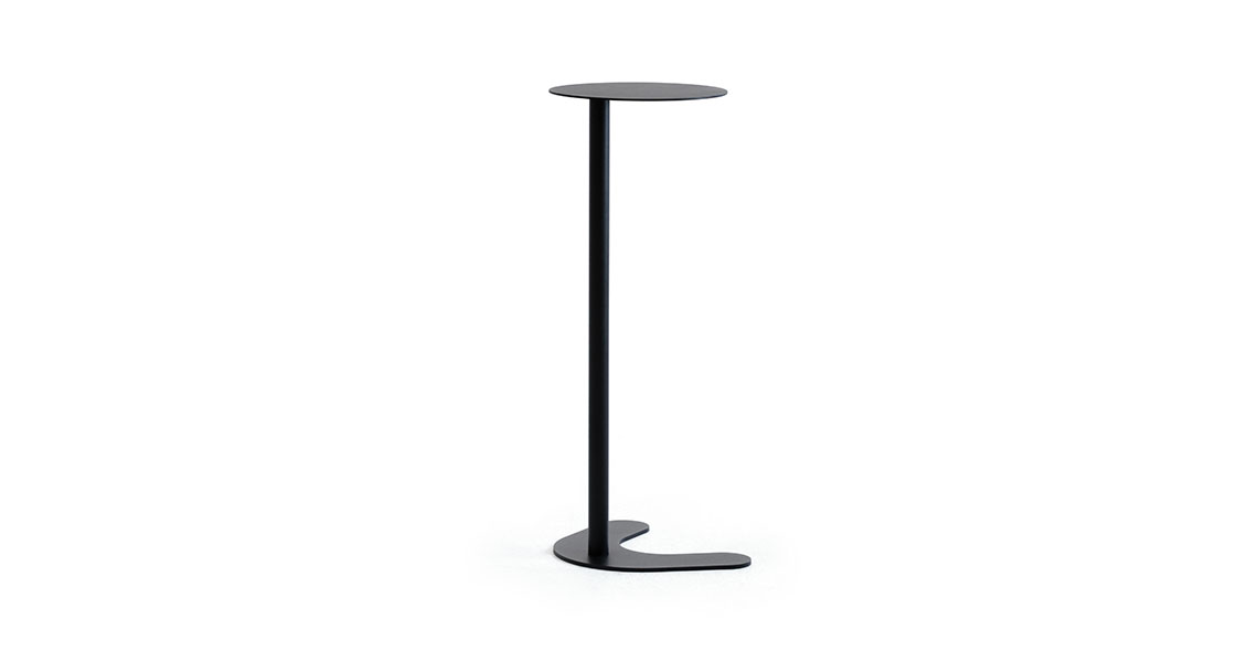 freestanding-side-coffee-table-f-pouffes-sofas-orion-img-01